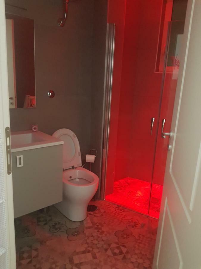 small bedroom vomero's Napoli Eksteriør billede